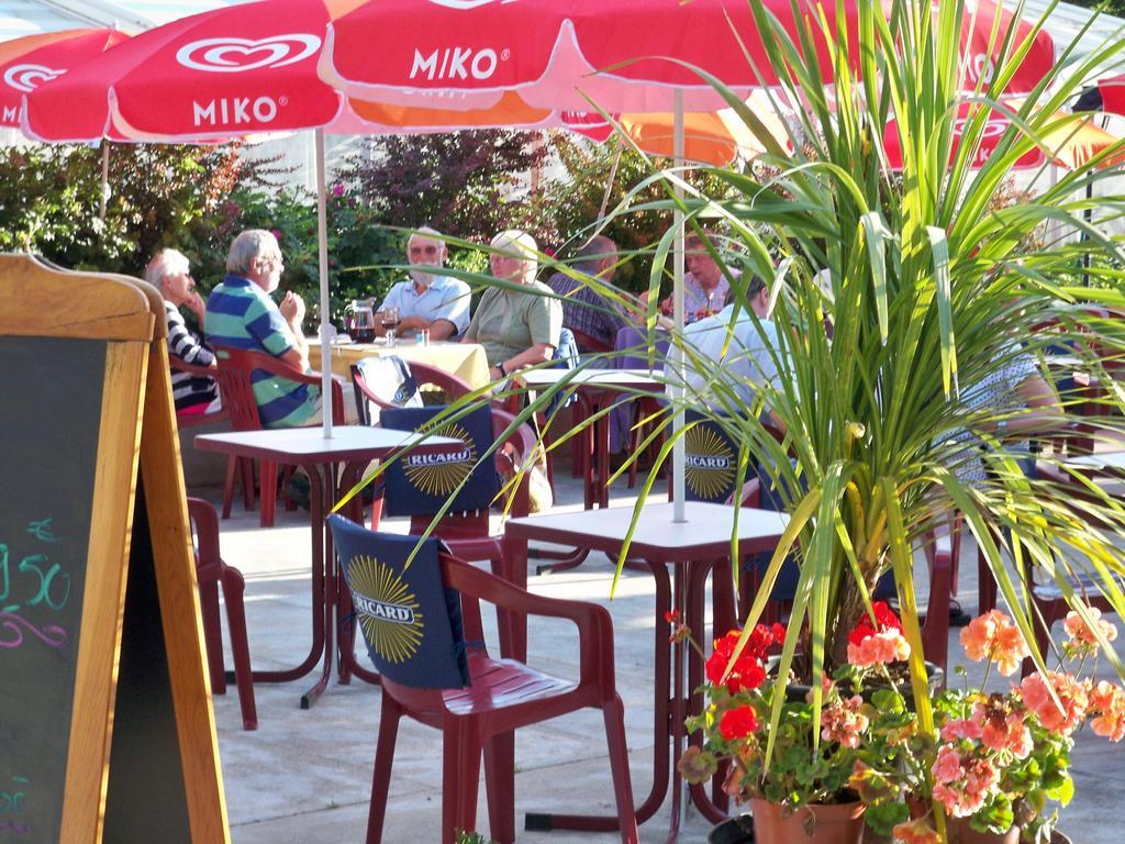 La Grande Tortue Hotel Cande-sur-Beuvron ภายนอก รูปภาพ